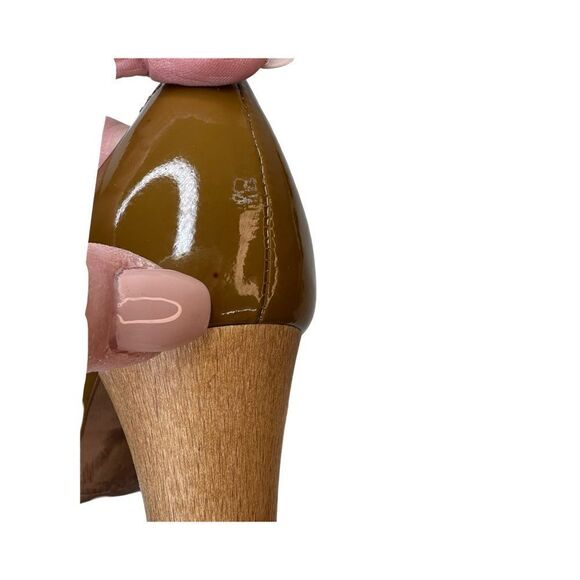 J.Crew Patent Leather Mustard Gold Heels Size 5.5 - Picture 16 of 17